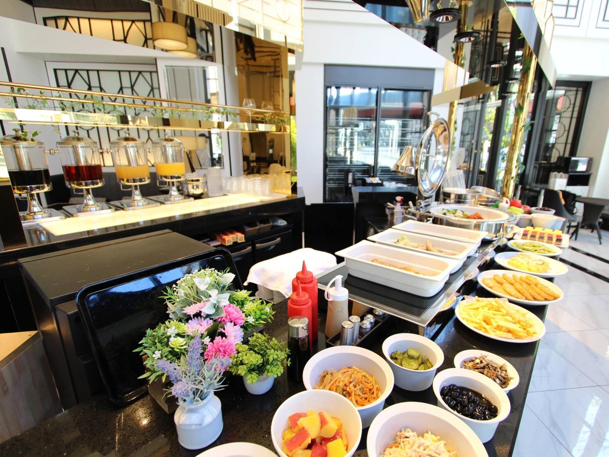 Koko Hotel Premier Nihonbashi Hamacho Токіо Екстер'єр фото